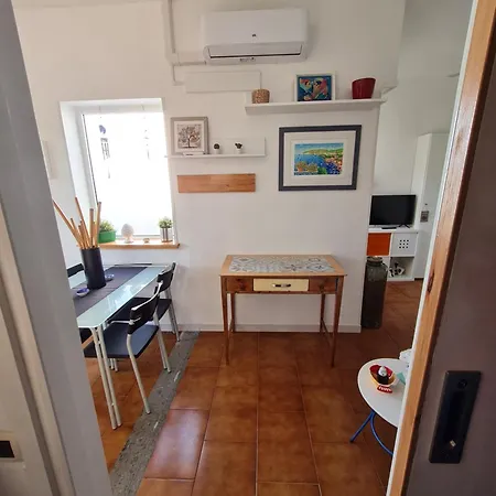 Tra Sole, Mare E Natura