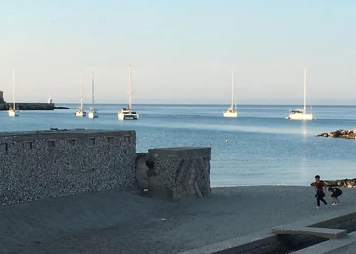 Tra Sole, Mare E Natura