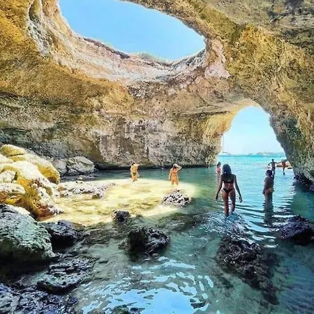 Tra Sole, Mare E Natura * Οτράντο